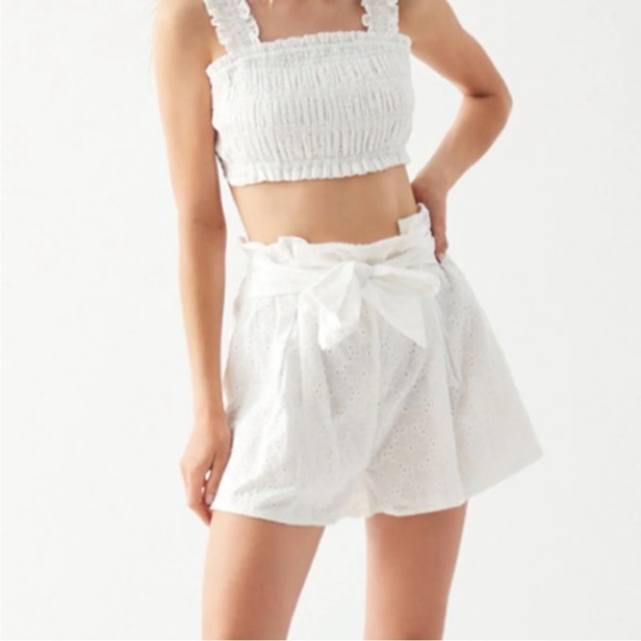 MINKPINK Revolve White Eyelet Shorts Small - Picture 9 of 10